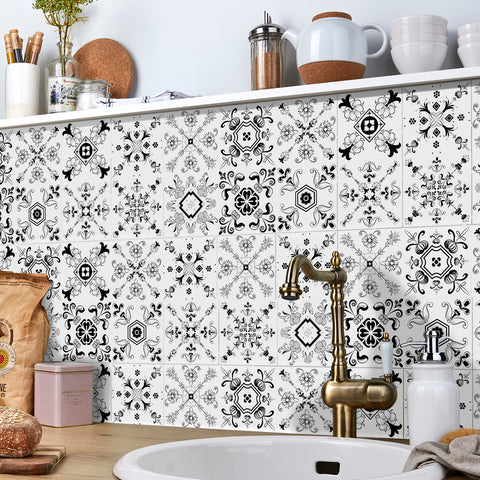 Black and white classic tile stickers: a simple but not simple artistic choice