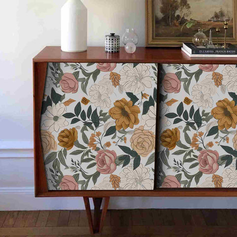 Vintage Floral Wallpaper - Elegant Intertwining of Warm Tones and Delicate Flowers