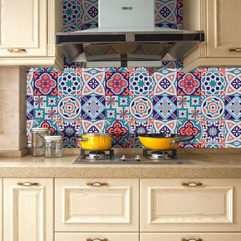 Turkish style tiles: a dreamy interweaving of colors and geometry