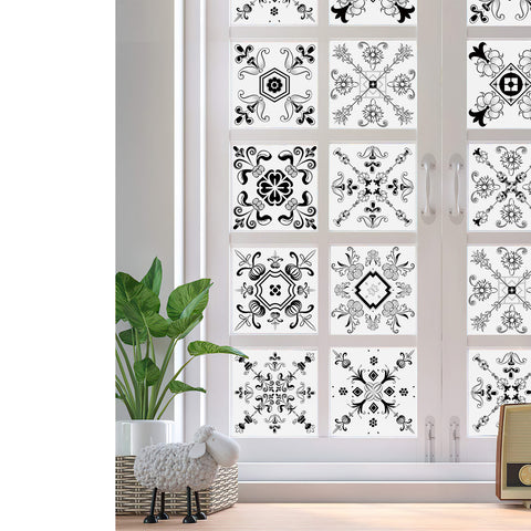 Black and white classic tile stickers: a simple but not simple artistic choice