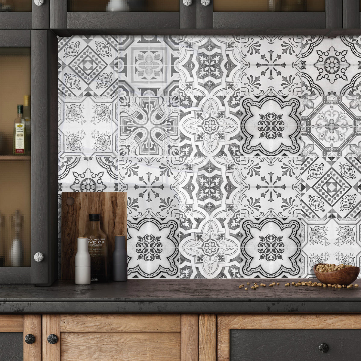 Classic black and white: the eternal beauty of tile stickers