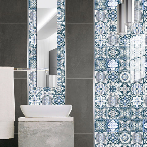 Fresh blue and white: the elegant beauty of tile stickers