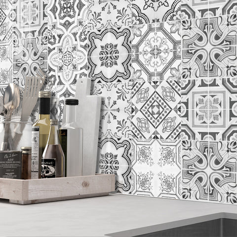 Classic black and white: the eternal beauty of tile stickers