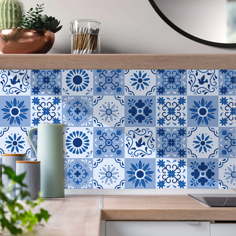 Blue and white classic: the eternal charm of tile stickers