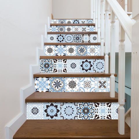 Blue and white elegant tiles: add tranquil beauty to the space
