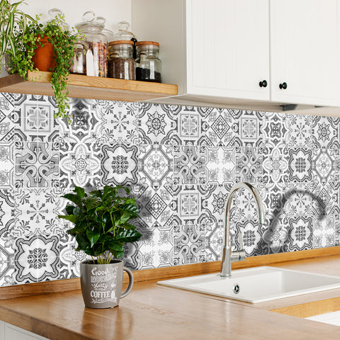 Classic black and white: the eternal beauty of tile stickers