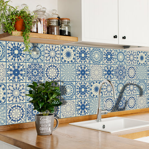 Blue and yellow interweaving: the romantic style of tile stickers