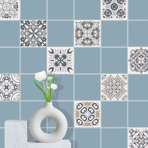 Light gray-brown tone: the retro elegance of tile stickers