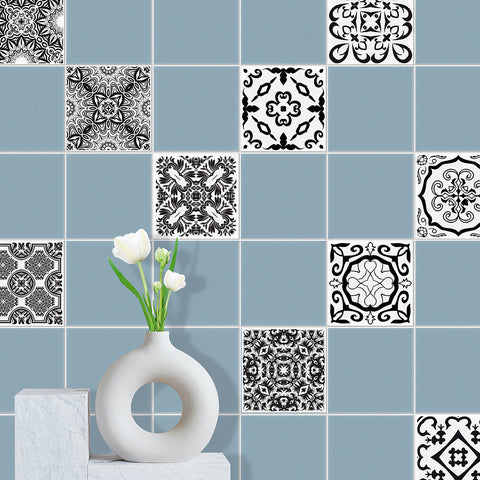 Classic black and white: the eternal elegance of tile stickers