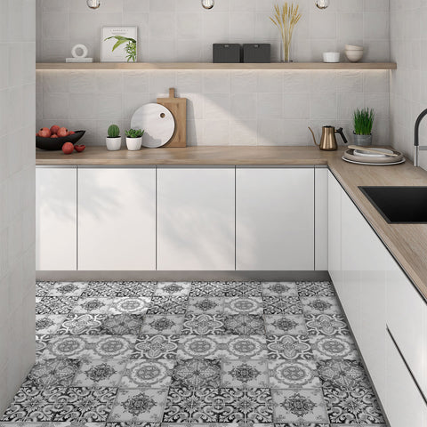 Retro black and white: the eternal classic of tile stickers