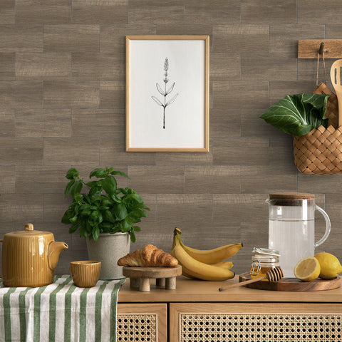 Elegant Tea Brown Wood Grain Wallpaper - Perfect for Modern Interiors